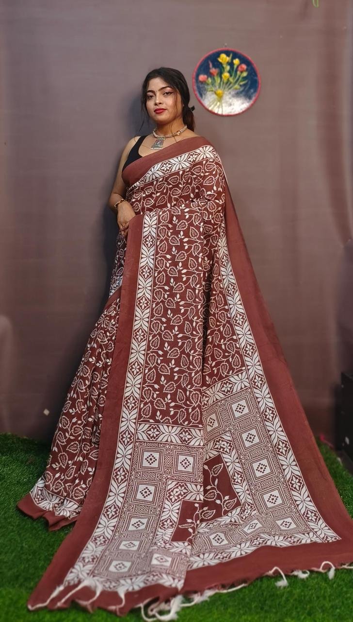 Rani Pink Block Print Saree - Image 10