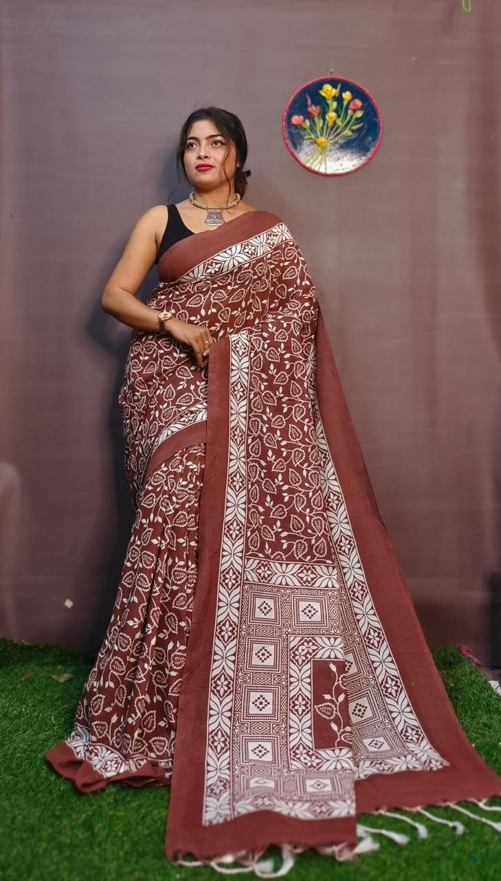 Rani Pink Block Print Saree - Image 9