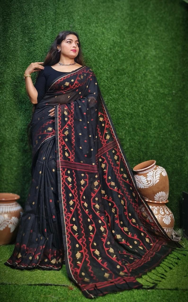 Vanmayuri Jamdani Saree - Image 9