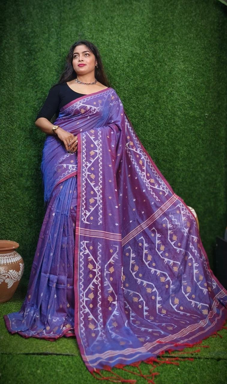 Vanmayuri Jamdani Saree - Image 24