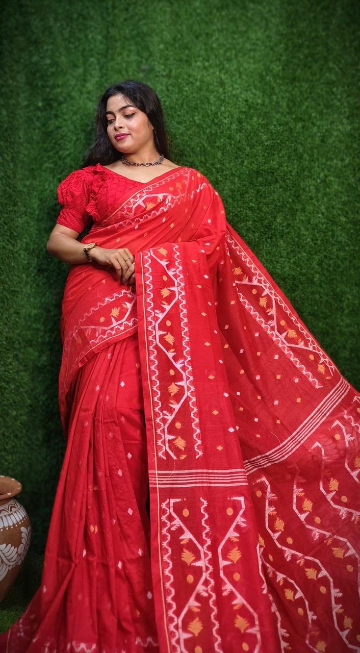 Vanmayuri Jamdani Saree - Image 13