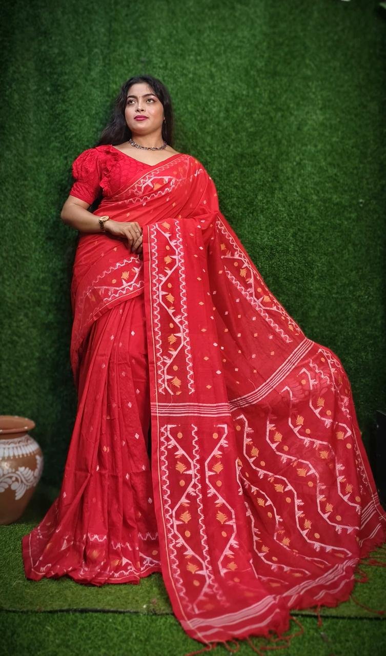 Vanmayuri Jamdani Saree - Image 14