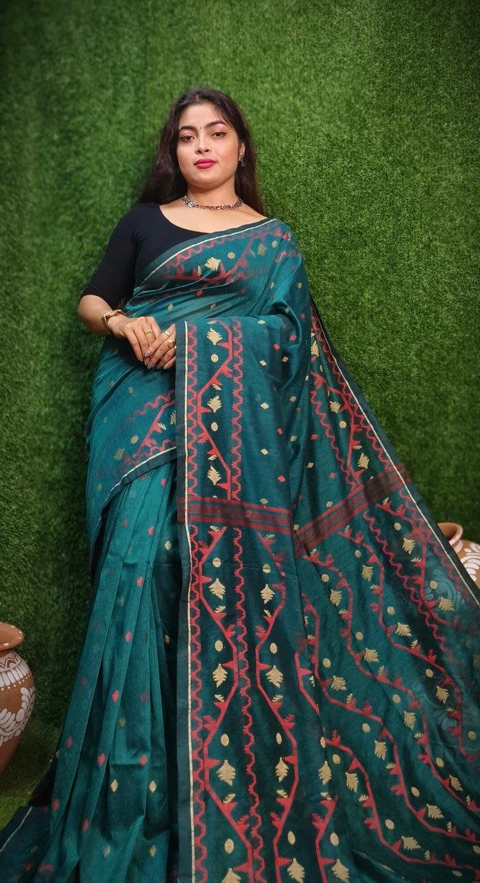 Vanmayuri Jamdani Saree - Image 16